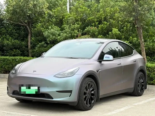 Фотография автомобиля — Tesla Model Y