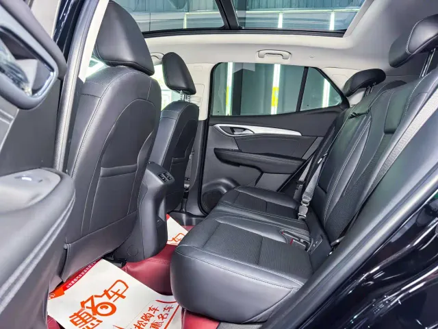 Buick Envision S — Фото автомобиля 12