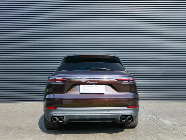 Porsche Cayenne — Фото автомобиля 3