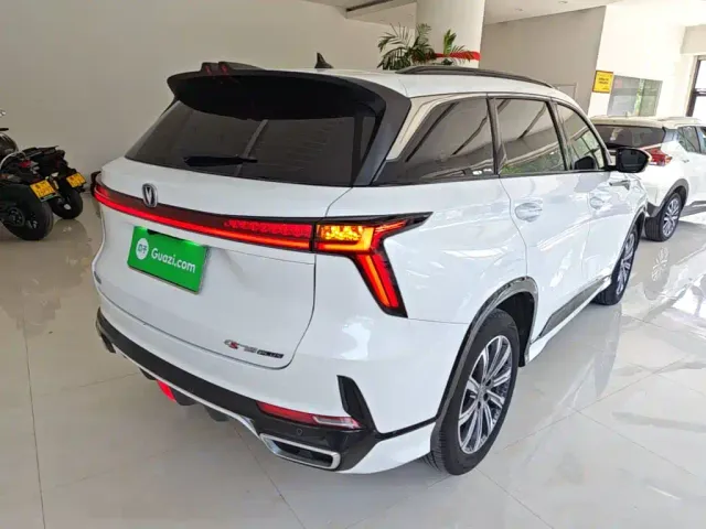 Changan CS75 Plus — Фото автомобиля 4