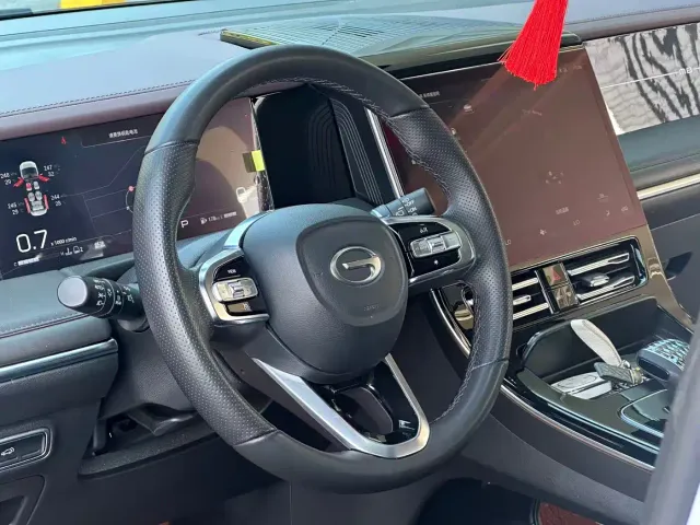 GAC Trumpchi M8 — Фото автомобиля 10