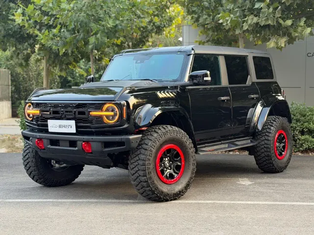 Фотография автомобиля — Ford Bronco