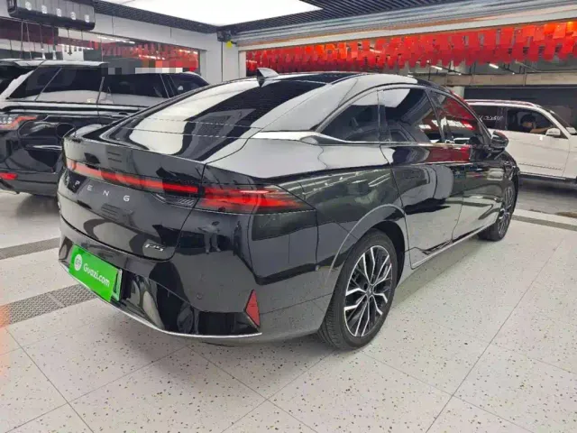 Xpeng P5 — Фото автомобиля 6