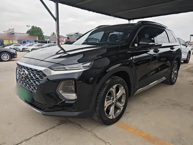 Фотография автомобиля — Hyundai Santa Fe