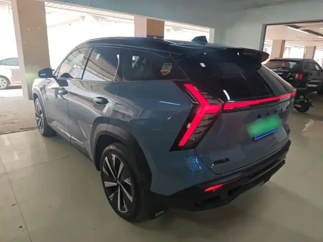 Geely Boyue L — Фото автомобиля 4