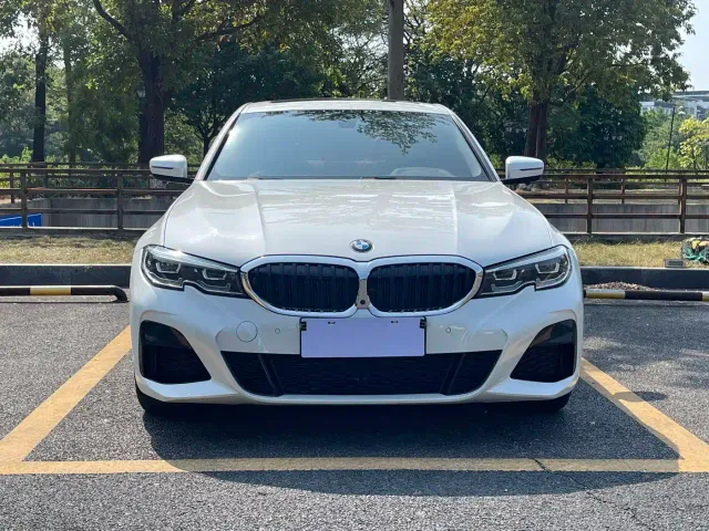BMW 3 Series — Фото автомобиля 2