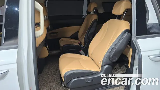 Kia Carnival 4th Gen — Фото автомобиля 12