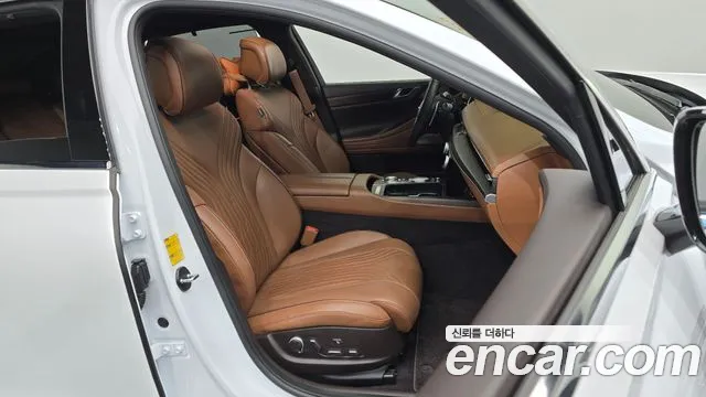 Genesis G80 Бензин 2.5 турбо AWD — Фото автомобиля 12