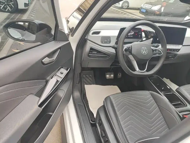 Volkswagen ID.3 — Фото автомобиля 15