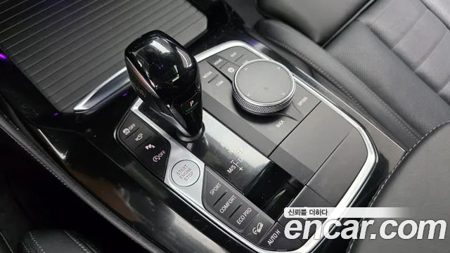 BMW X4 xDrive20i M Sport — Фото автомобиля 9