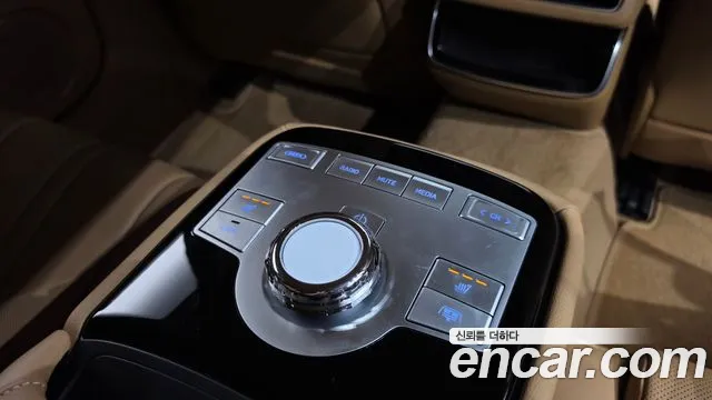 Genesis G80 Бензин 2.5 турбо 2WD — Фото автомобиля 17