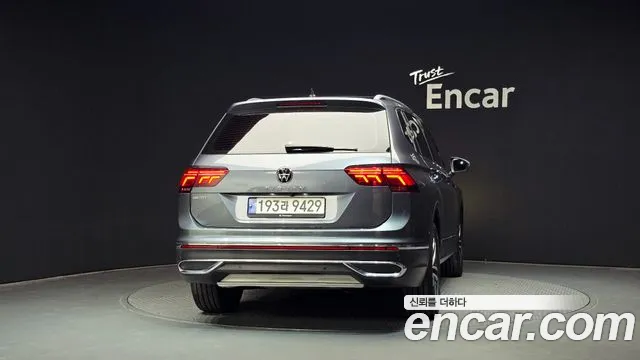 Volkswagen Tiguan — Фото автомобиля 4