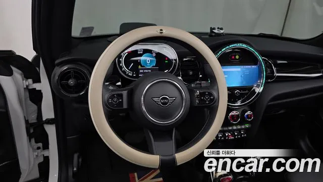 Mini Cooper Convertible — Фото автомобиля 13