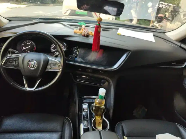 Buick Envision Plus — Фото автомобиля 12