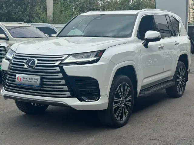 Lexus LX — Фото автомобиля 3