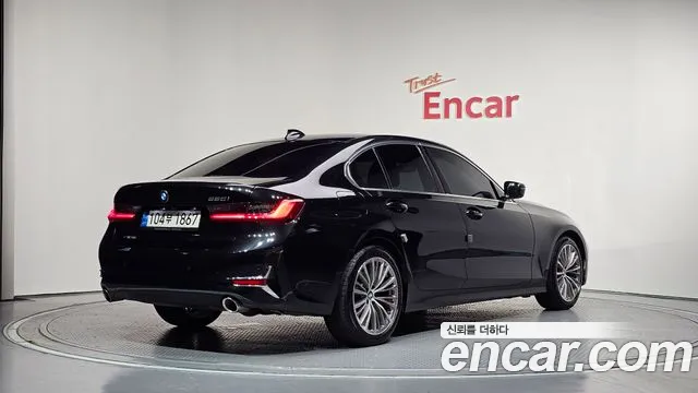 BMW 3-Series 3 серия (G20) 320i Luxury — Фото автомобиля 2