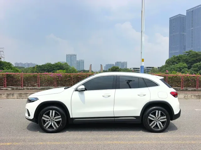 Mercedes-Benz EQA — Фото автомобиля 19