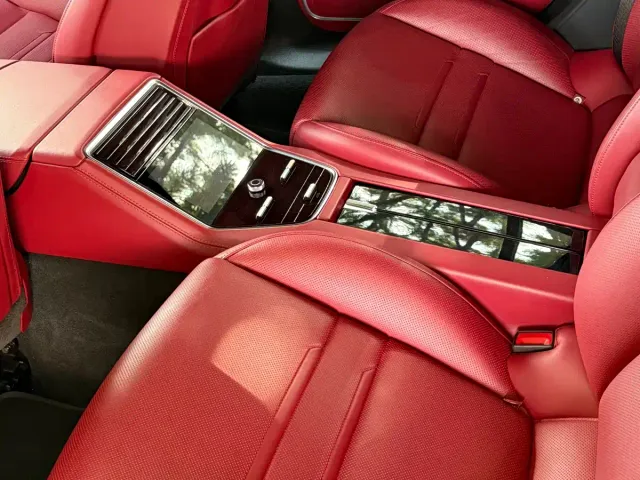 Porsche Panamera — Фото автомобиля 8