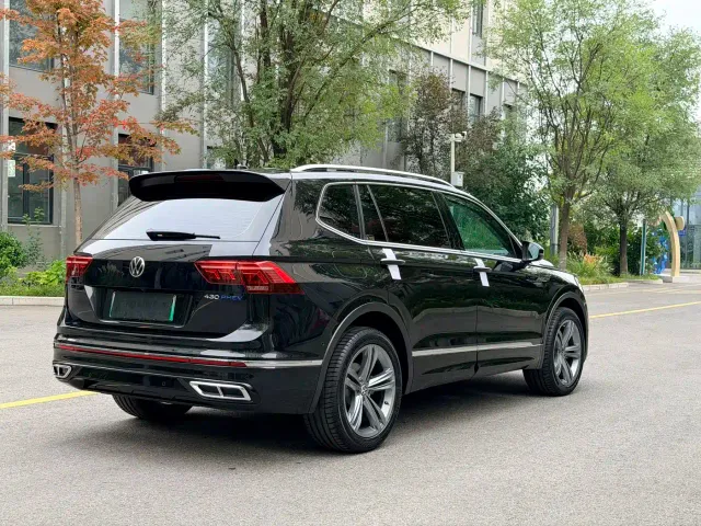 Volkswagen Tiguan L PHEV — Фото автомобиля 7