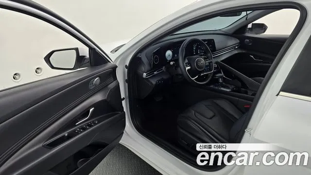 Hyundai AVANTE Avante (CN7) — Фото автомобиля 11