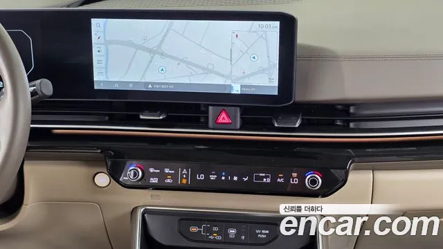 Kia Carnival Generation 4 — Фото автомобиля 20