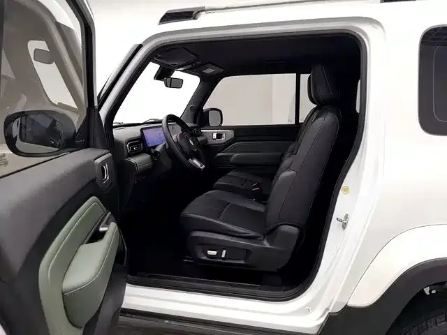 Baojun Yep — Фото автомобиля 9