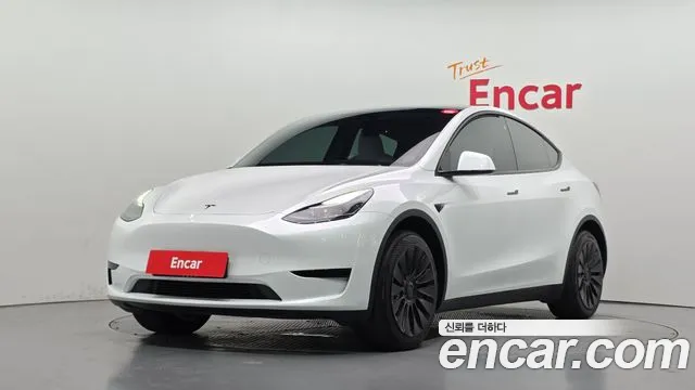 Фотография автомобиля — Tesla Model Y