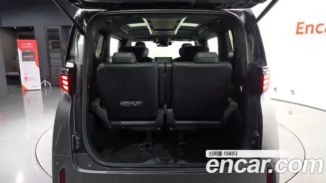 Toyota Alphard — Фото автомобиля 29