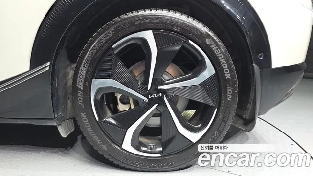 Kia EV6 — Фото автомобиля 21