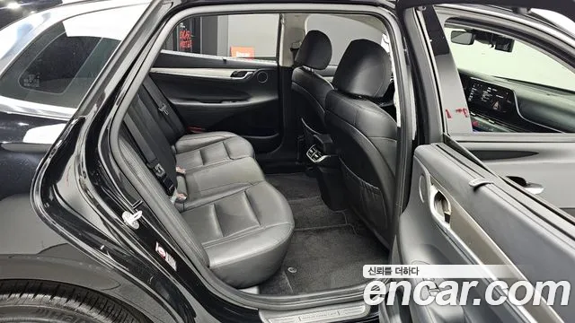 Hyundai Grandeur Новый Grandeur IG — Фото автомобиля 12