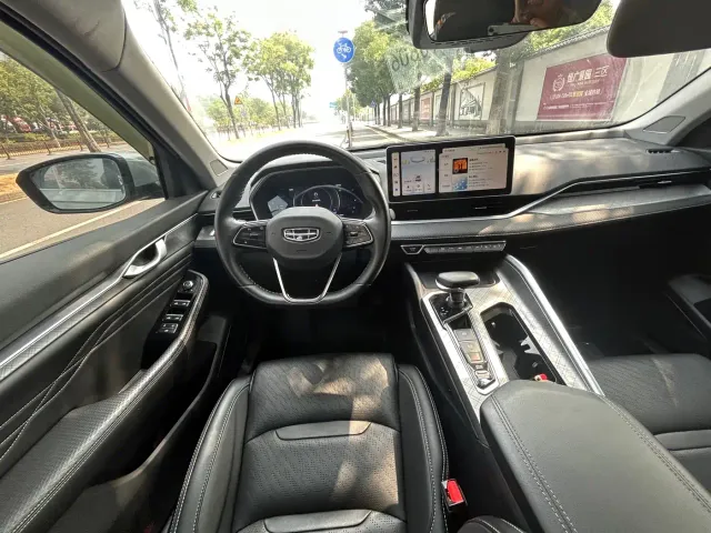 Geely Xingrui — Фото автомобиля 5