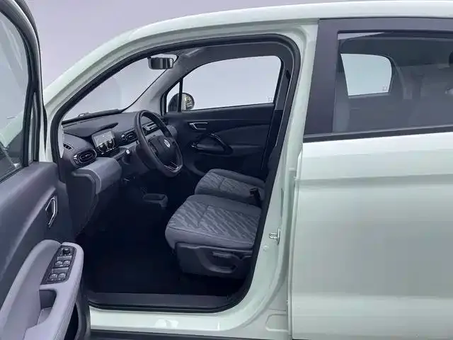 Leapmotor T03 — Фото автомобиля 19