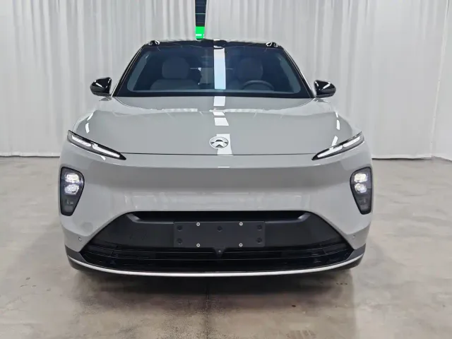 Nio ES8 — Фото автомобиля 2