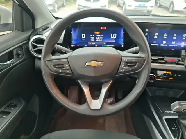 Chevrolet Monza — Фото автомобиля 10