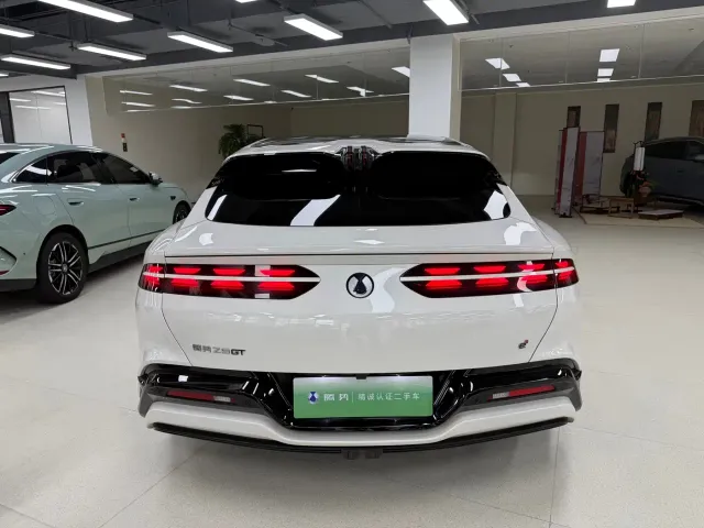 Denza Z9GT — Фото автомобиля 5