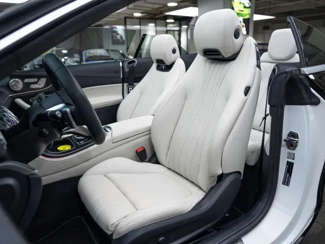 Mercedes-Benz E-Class — Фото автомобиля 17
