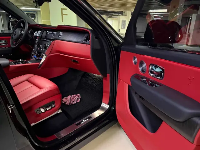 Rolls-Royce Cullinan — Фото автомобиля 4
