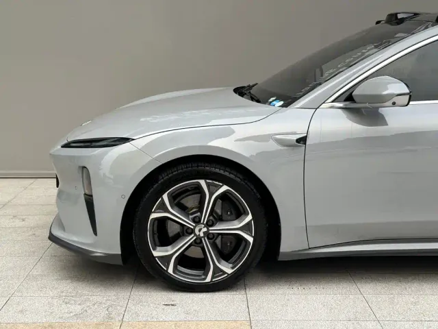 Nio ET5 — Фото автомобиля 13