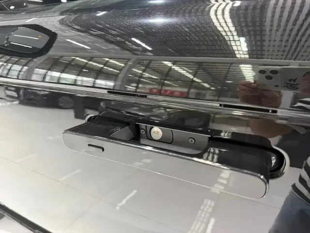 Land Rover Range Rover — Фото автомобиля 14