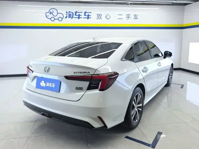 Honda Integra — Фото автомобиля 3