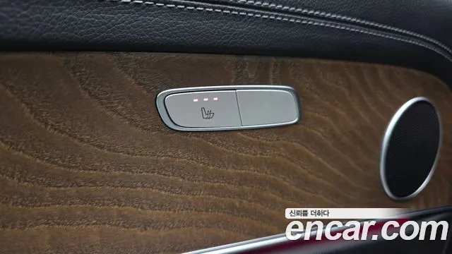 Mercedes-Benz E-Class — Фото автомобиля 25