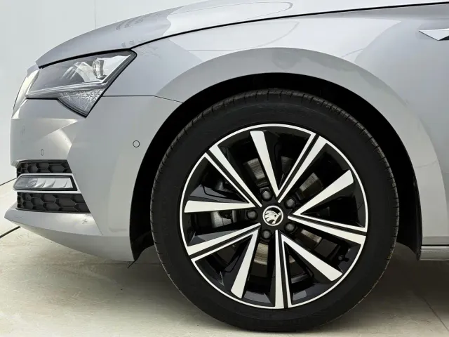 Skoda Superb — Фото автомобиля 16