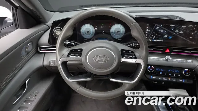Hyundai Avante CN7 — Фото автомобиля 13