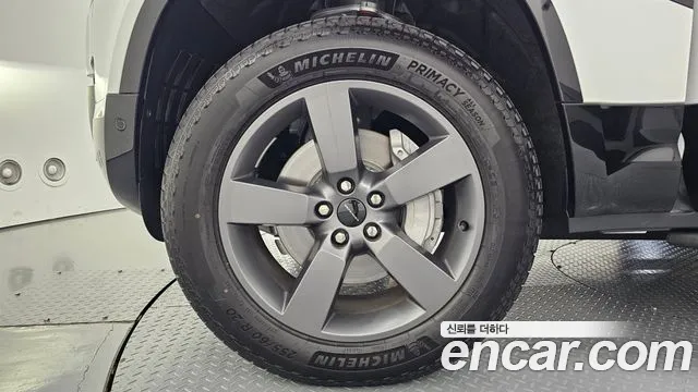 Land Rover Defender L663 — Фото автомобиля 5