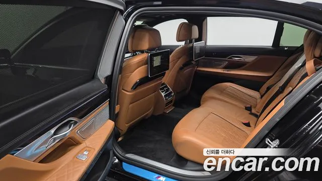 BMW 7 Series — Фото автомобиля 16