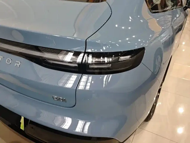 Leapmotor B01 — Фото автомобиля 23