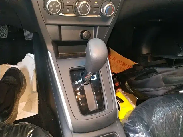 Nissan Sylphy — Фото автомобиля 9