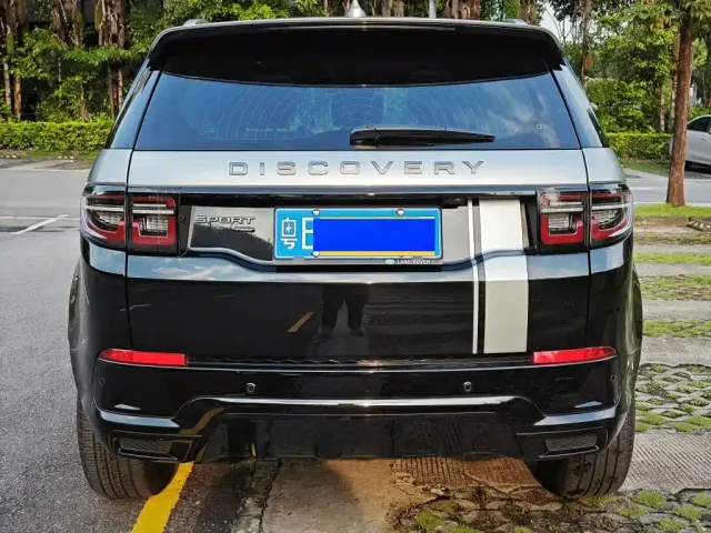 Land Rover Discovery Sport — Фото автомобиля 8