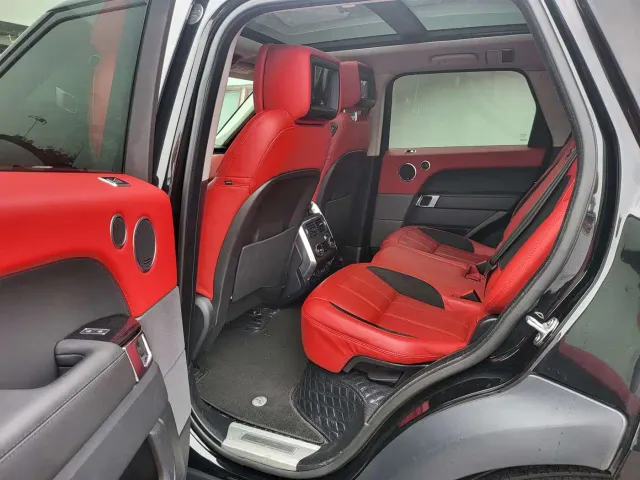Land Rover Range Rover Sport — Фото автомобиля 6