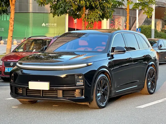 Фотография автомобиля — Li Auto L7